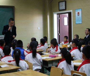 翰林院教育 深耕教輔與咨詢，構建全方位教育服務體系